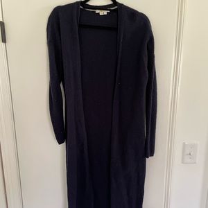 Boden Juliette side split cardigan. Size small. Navy. Some pilling.